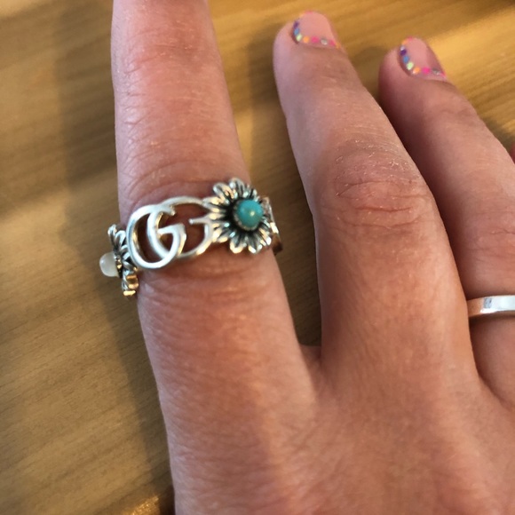 🌼Gucci Double G Flower Ring🌼 - Picture 5 of 7